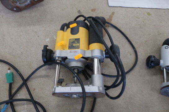 Overfræser DEWALT DW621