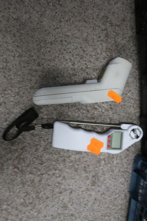 Røremaskiner samt udstyr til bagning