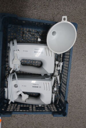 Røremaskiner samt udstyr til bagning