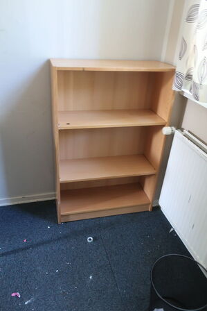 Alt indhold i rummet