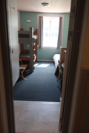 Alt indhold i rummet