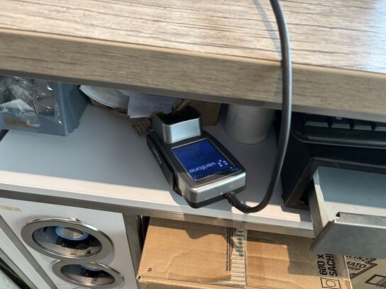 Kasseapparat CBE, bonprinter, pengeskuffe m.m. (betalingsterminal medfølger ikke)