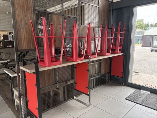 Barbord med 6 stk. barstole