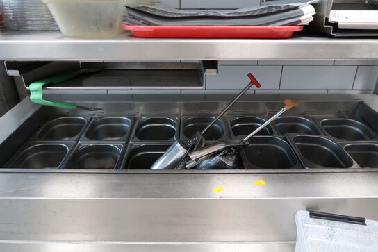 Rustfri stålbord med køleenhed samt indhold