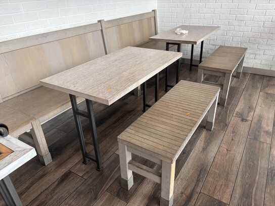 3 stk. borde, div. Bænke samt stol