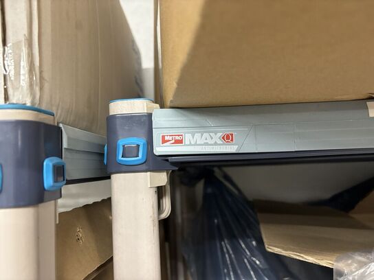 Fødevarereol METRO MAX med indhold