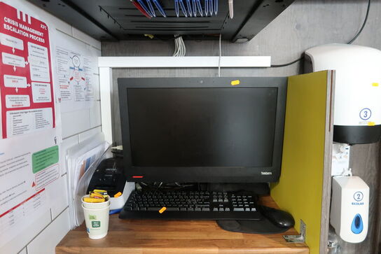 All in one computer LENOVO ThinkCentre, labelprinter m.m.