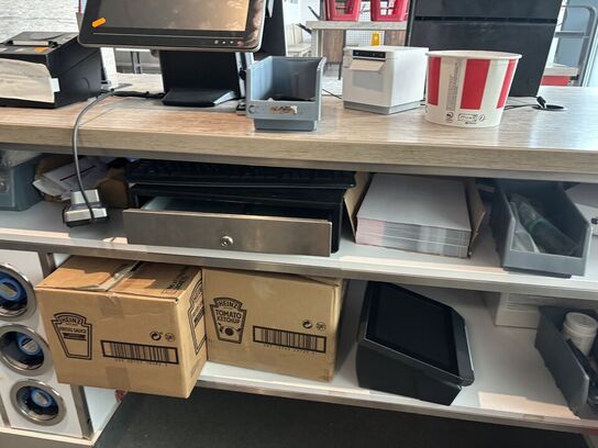 Div. Indhold i disk (elektronik medfølger ikke)