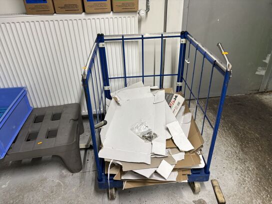 Opbevaringsvogn med indhold