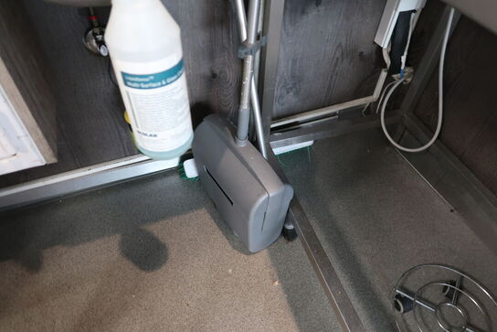 Vaskestation, papirdispenser, sæbedispenser m.m.