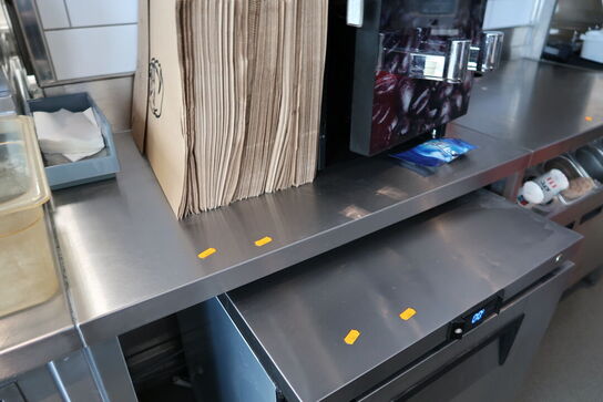 Rustfri stålbord uden indhold