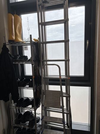 Reol, multistige, trappestige, støvsuger m.m.