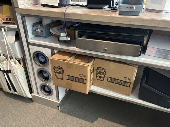 Div. Indhold i disk (elektronik medfølger ikke)