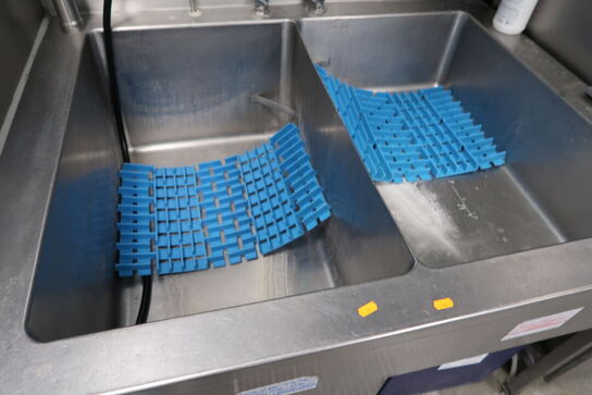 Rustfri stålvaske med armatur