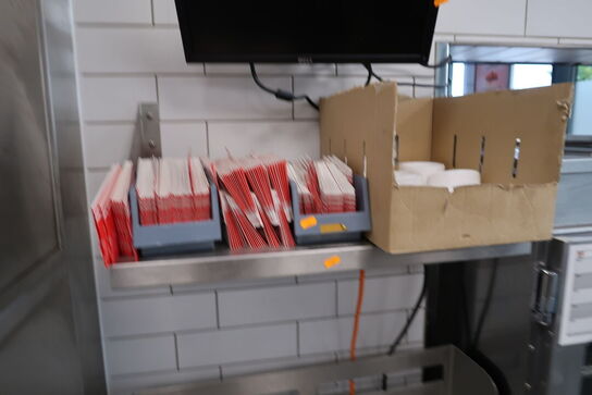 Rustfri stålhylde samt skærm DELL