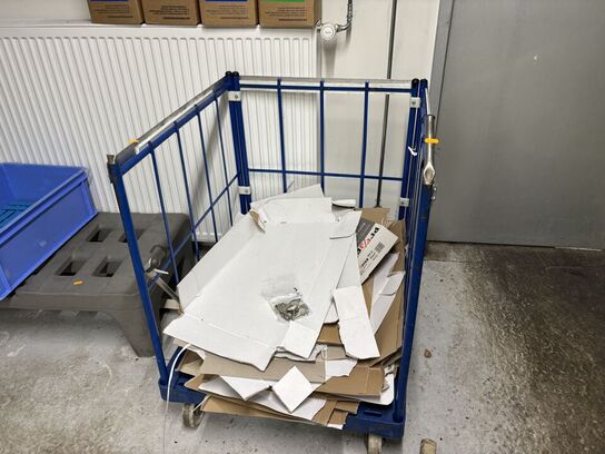 Opbevaringsvogn med indhold