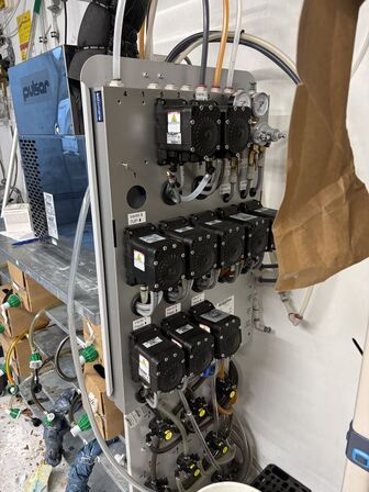 Sodavandsdispenser med komplet system MANITOWC Beverage Systems Pulsar 30 (slanger og lign medfølger ikke)