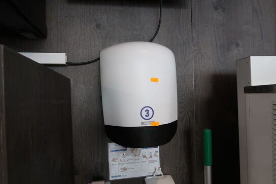 Vaskestation, papirdispenser, sæbedispenser m.m.