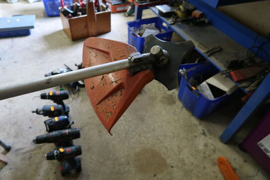 Buskrydder HUSQVARNA 227R