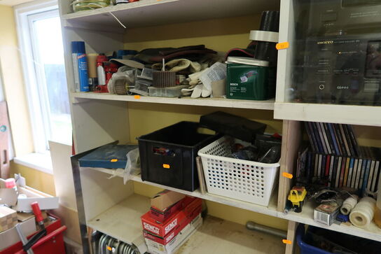 Div. Plejemidler, værktøj, forstærker ONKYO samt højtalere