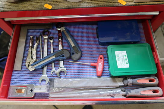 Værktøjsvogn med div. Værktøj m.m.