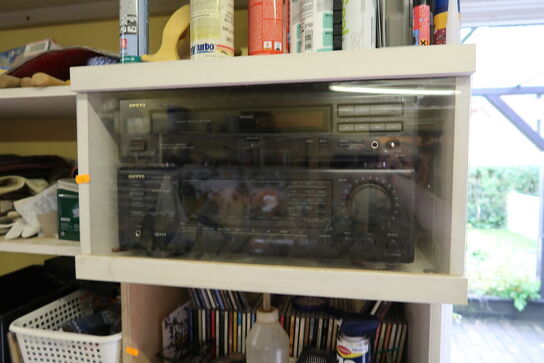 Div. Plejemidler, værktøj, forstærker ONKYO samt højtalere