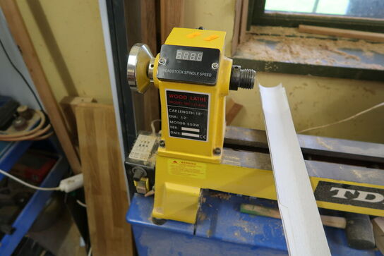 Drejebænk TDB WOOD LATHE MC1218VD