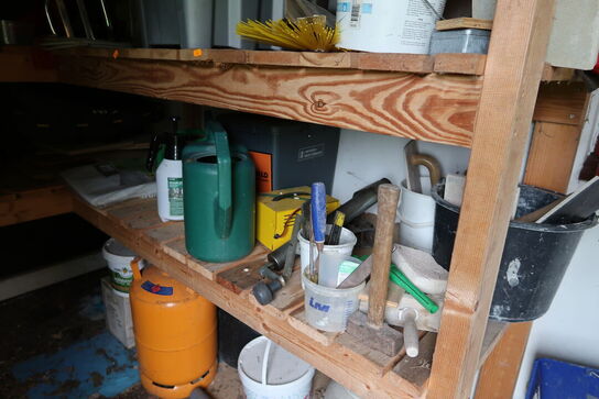 Div. Værktøj, 2-taktsbenzin, plejemidler m.m.