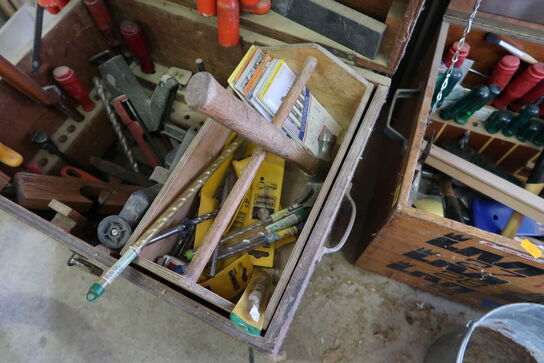 Værktøjskasse med div. Værktøj