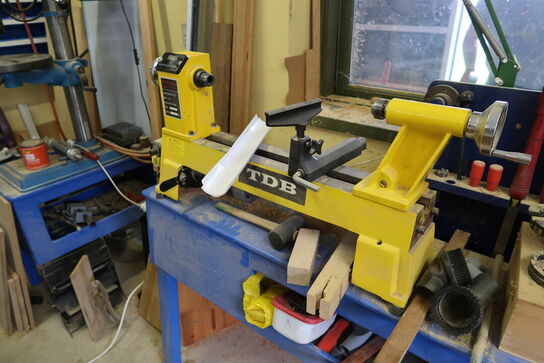 Drejebænk TDB WOOD LATHE MC1218VD