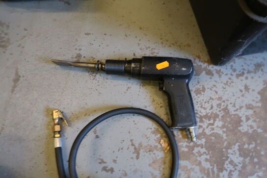 Trykluft værktøj samt trykluftpumpe 