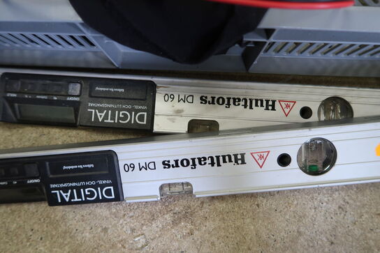 Lader INFERNO LCD360 samt 2 stk. digitale vaterpas HULTAFORS DM 60