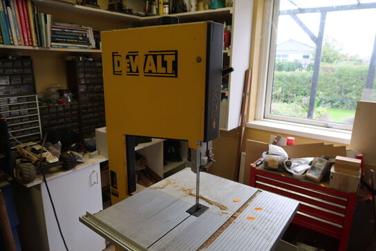 Båndsav DEWALT DW876