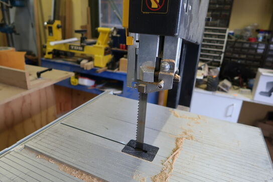 Båndsav DEWALT DW876