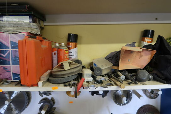 Div. Skæreklinger, overfræser, værktøj m.m.