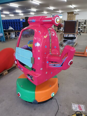 Vippehelikopter med møntindkast (10,-)