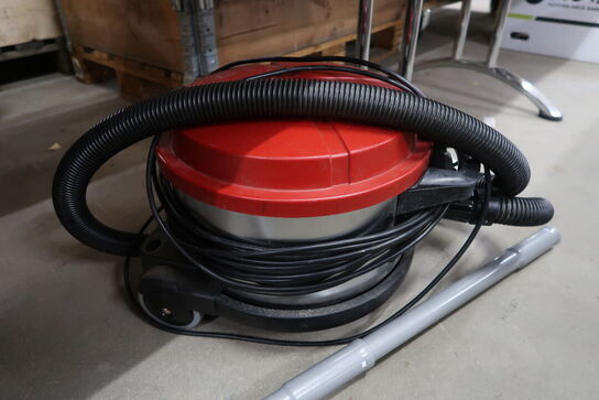 Støvsuger NILFISK VP930