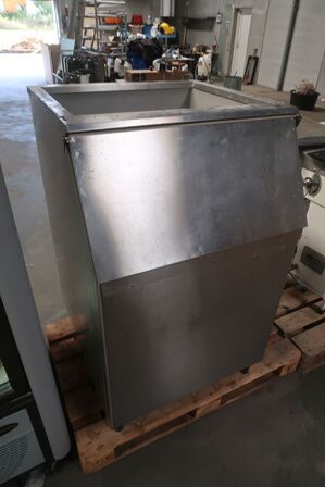 Kar til isterningmaskine