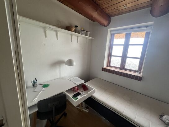 Alt indhold i rum (se billeder)