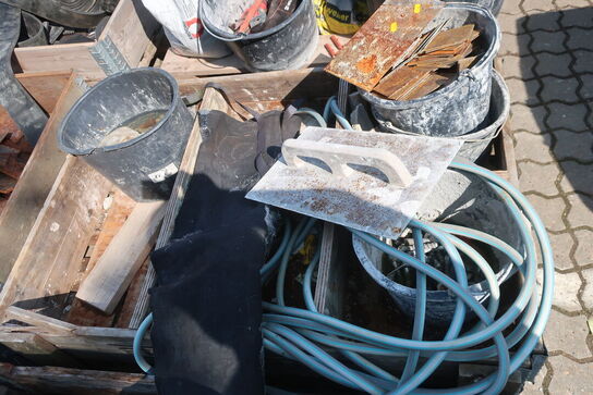 Palle med div. Værktøj og varelager