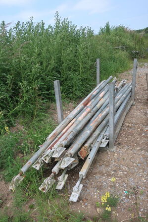 Barrel med forskallingsstøtter