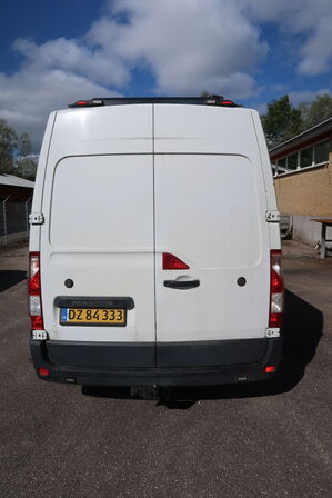 Varebil RENAULT Master 2.3 DCI 150