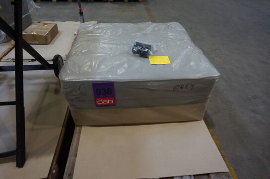 Manhattan Puf Lysegrå velourstof 80x80 cm 