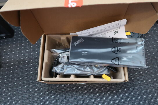 Computerskærm SAMSUNG S24E450 samt dockingstation LENOVO