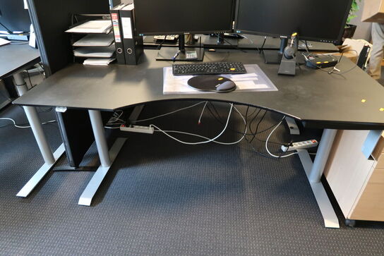 El. hæve/sænke skrivebord uden indhold samt skuffemodul