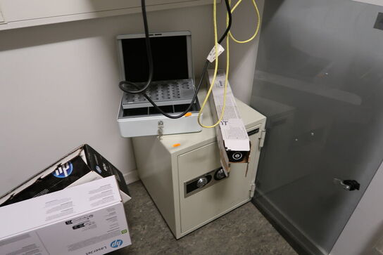 Pengeskab samt pengeskuffe