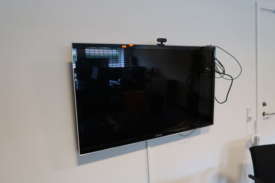 Fjernsyn SAMSUNG UE46D5005 med fjernbetjening