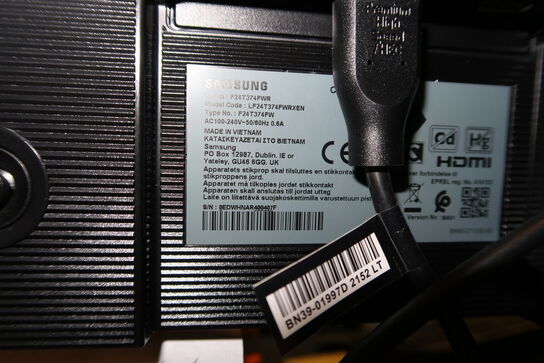 2 stk. computerskærme SAMSUNG F24T374FWR med tastatur