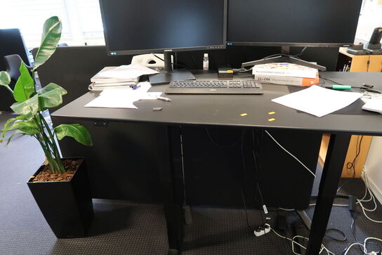 El. hæve/sænke skrivebord uden indhold