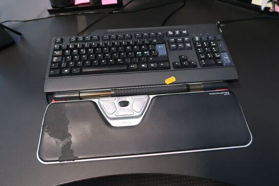 2 stk. computerskærme SAMSUNG F27T450FQR med tastatur og rollermouse